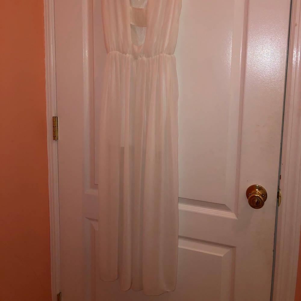 White Elegant Dress - Picture 5 of 5